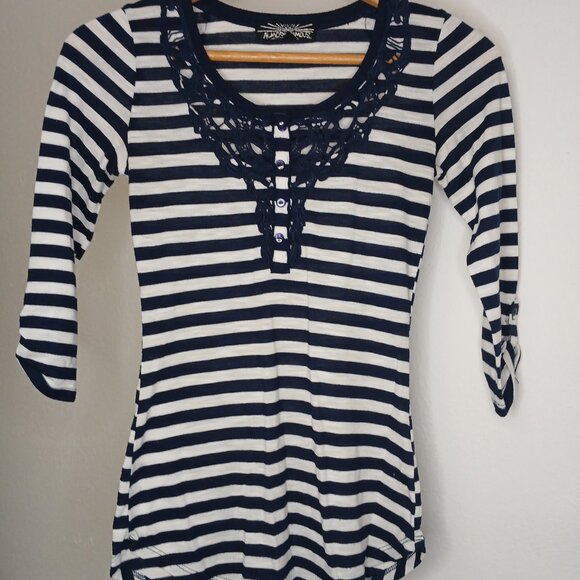 UGC Almost Famous Navy and white stripe with lace 3/4 sleeve sz sm - Picture 2 of 11